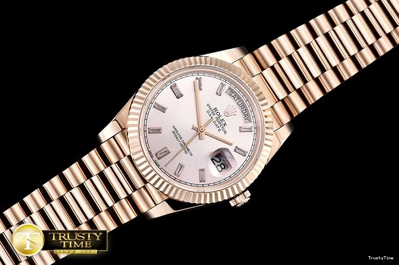 0223 RDD0210A – DayDate 40mm Youthful 679